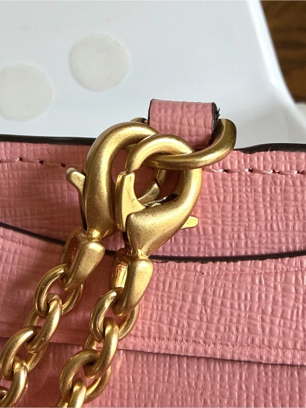 kate spade Pink Leather Card & Key Holder with Gold Chain lanyard EUC